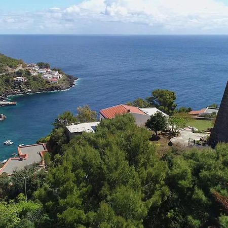 Sotto La Torre E Sopra Il Porticciolo Hotel Isola di Ustica Kültér fotó